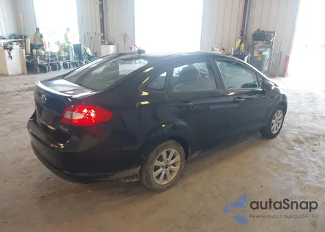 2013 Ford Fiesta Se z USA, uszkodzony, nr VIN 3FADP4BJ3DM199922